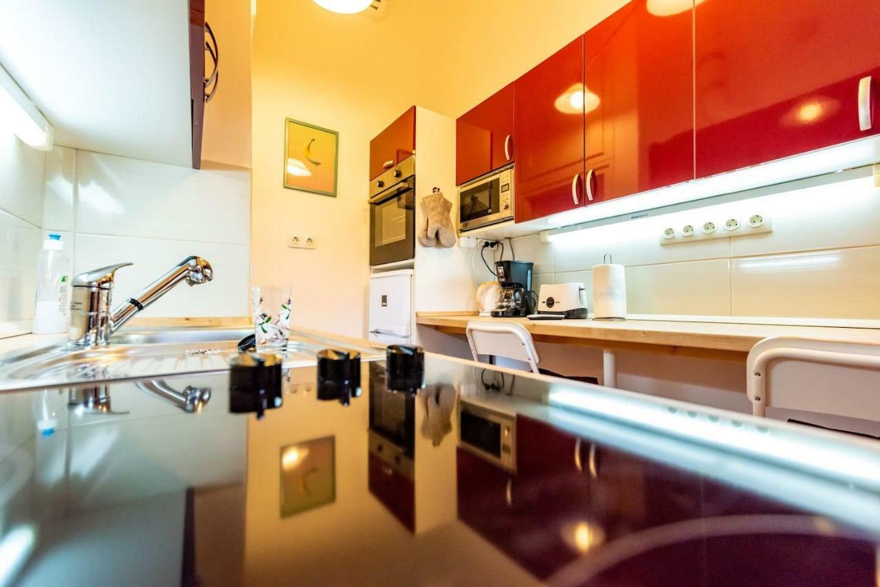 K5 - The Happy Home In The Nightlife Zone Budapest Bagian luar foto